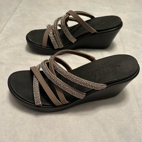 Skechers Black and Brown Wedges with Sparkling Straps - Picture 5 of 7